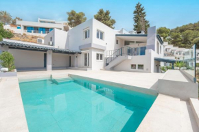 Hotel Casa Nonno - Modern villa with sea view near town